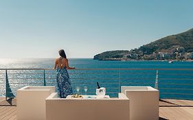 Dukley Hotel & Resort